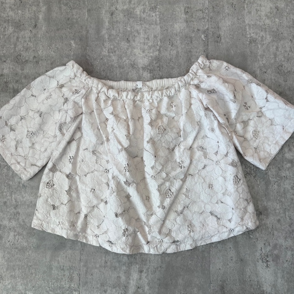 White eyelet crochet crop top summer dressy floral shirt built in bra S
